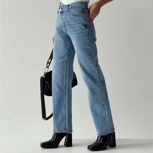 Princess Polly / size 4 / asymmetrical jeans